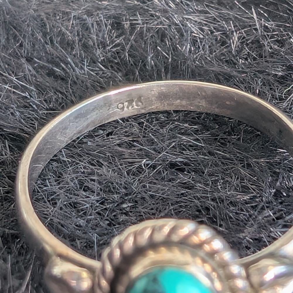 Solid Sterling Turquoise Colored Gemstone Ring 8 - image 7